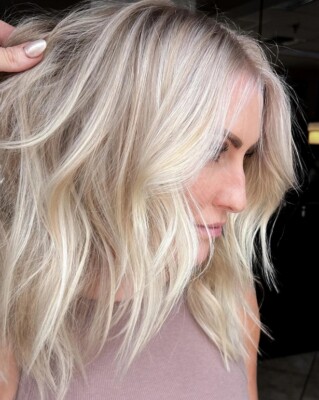  Ice Blond Human Hair 13x4 Lace Front Wig for Women 14'' Natural Wig 