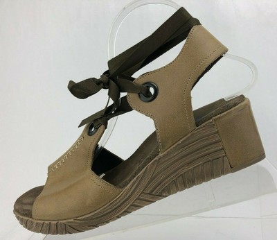 revive slingback walking shoes
