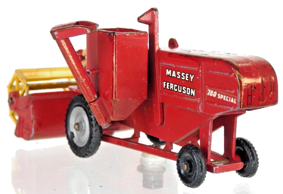 Matchbox Massey Ferguson 780 Special Combine Harvester 6735 Toy Major Pack M-5a - Image 3 of 4