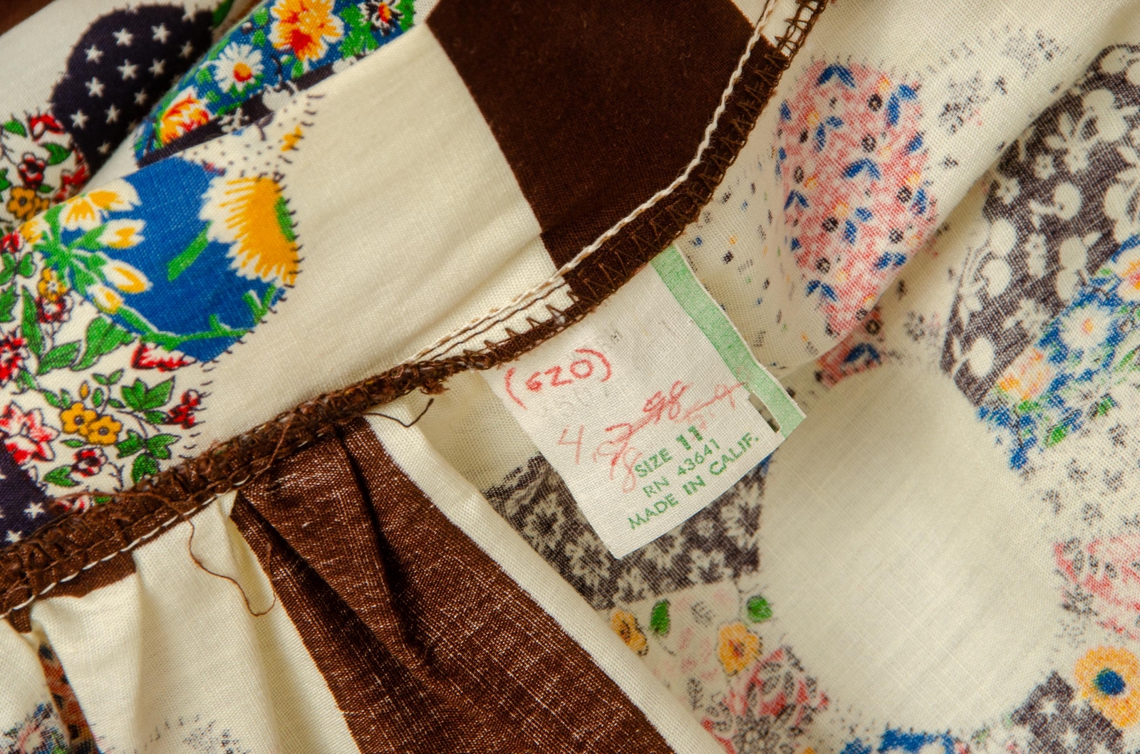 1970s Patchwork Quilt Pattern Cotton High Waist W… - image 6