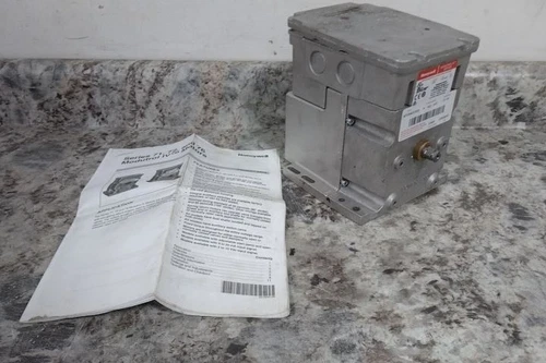 Honeywell M7284C1000/U 120VAC Input Voltage Non-Spring Return Actuator (D)