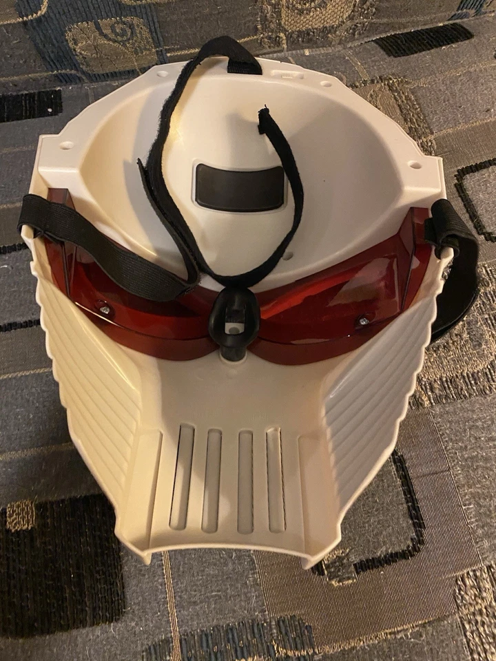 Hasbro Star Wars GENERAL GRIEVOUS Electronic Talking Mask - Image 2 of 2