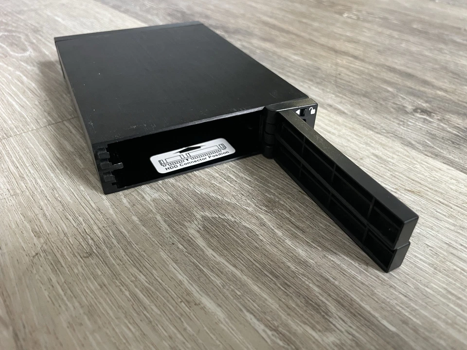 SIIG  Dual 2.5” SATA MobileRack  02-1242A - Image 2 of 3