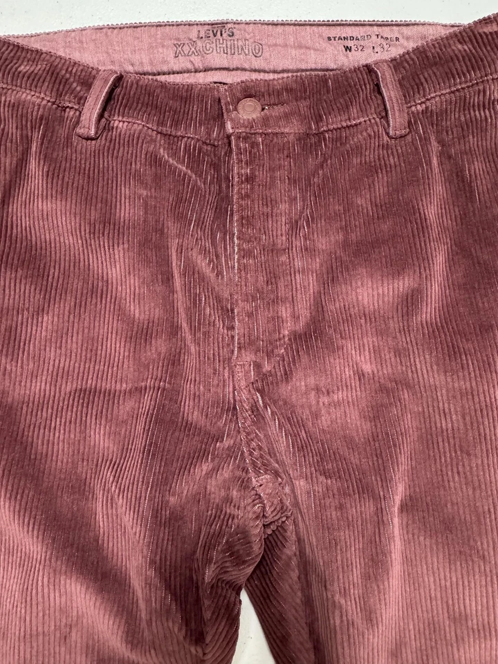 Pantalones chinos Levis XX para hombre 32x32 pana malva estándar cónicos informales elásticos NUEVO Foto 2 de 4