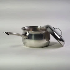 Stainless Steel Sauce Pan & Lid 3 Qt No Signs Of Dents Or Damage