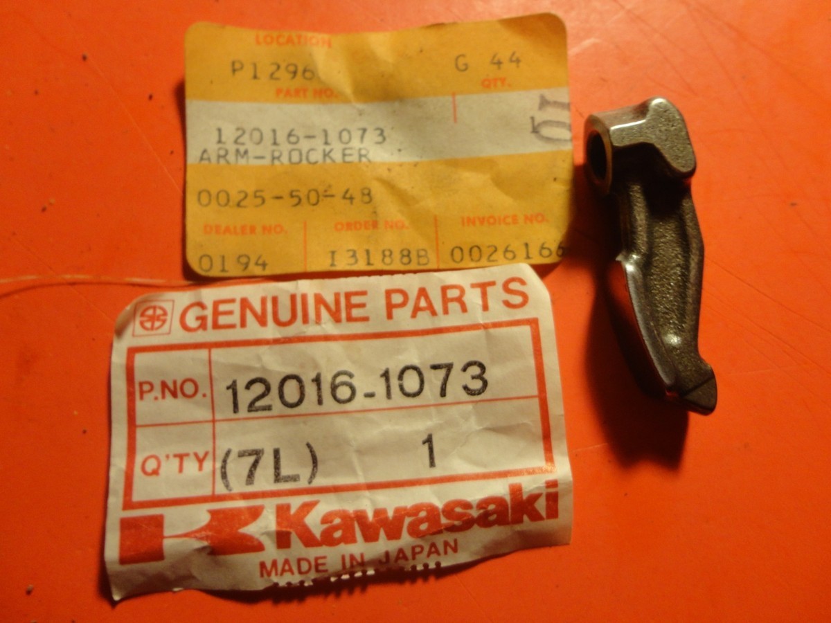 NOS NEW OEM ORIGINAL KAWASAKI 1987-90 ZX750 ROCKER ARM 12016-1073