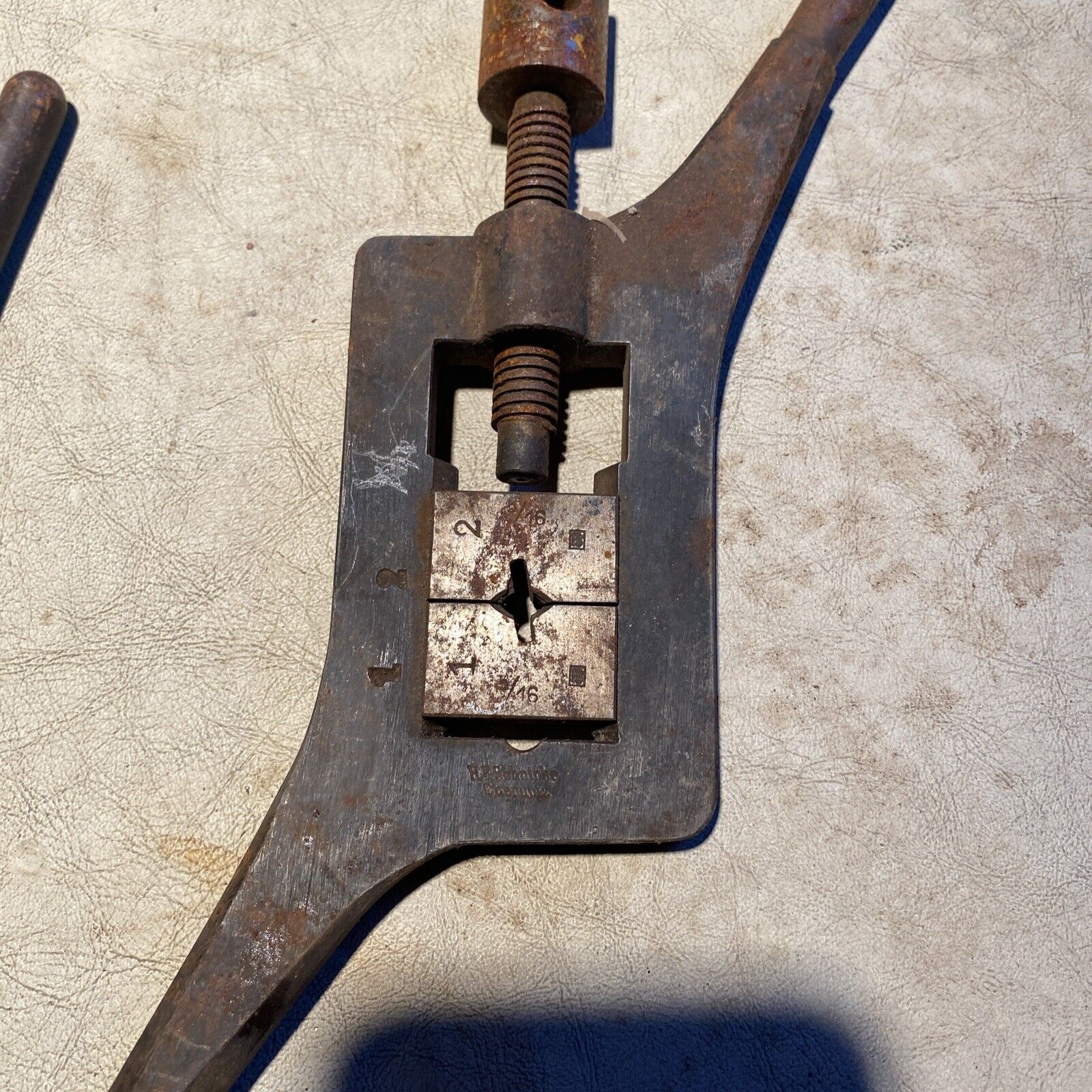 Picture 5 of 7