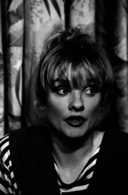 Actress Jane Horrocks answers questions & poses for pictures duri- Old Photo 9