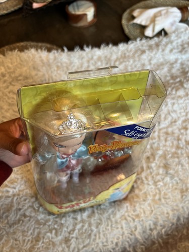 RARE HTF 2008 MGA BRATZ DOLL CLOE Pouty Princess Costume Party 3rd Edition Ver 2 - Picture 16 of 24