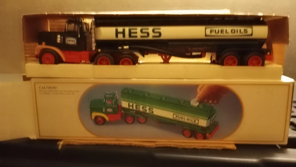 Banco de camión de juguete Hess 1984 nuevo en caja original y estuche nuevo 42 años, antiguo Foto 3 de 4