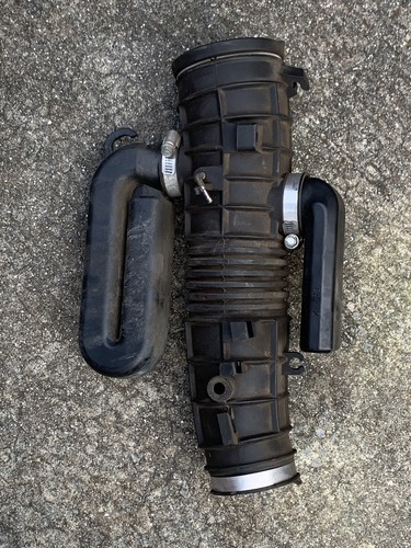 2004 HONDA ODYSSEY 3.5L VTECH AIR INTAKE CLEANER FILTER RESONATOR TUBE HOSE - Picture 4 of 7