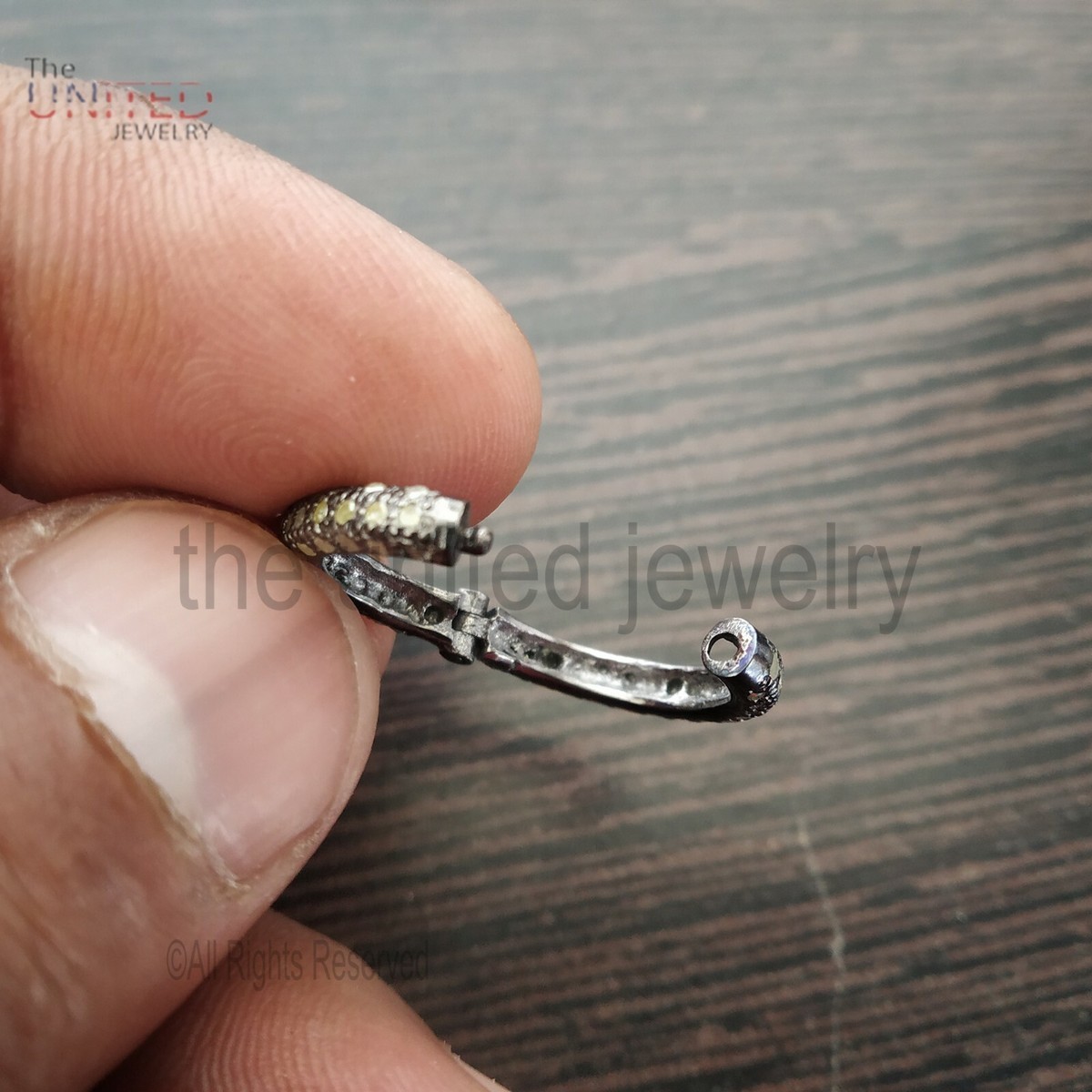 Pave diamond connector Outlet