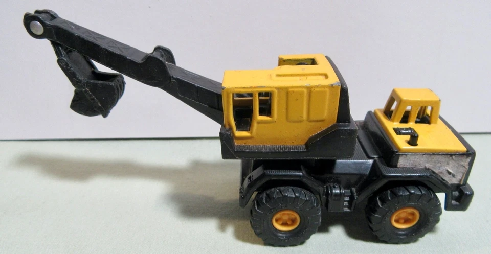 Maisto / Tonka 1/64 Scale Construction Equipment (Lot of 7 Pieces) - Image 4 of 4