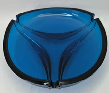 Large 8.5" Vintage MCM Viking Glass Co. Drape Pattern Ashtray in Blunique