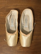New Freed Of London CPro90 Pointe Shoes Size 5 X Heart Maker