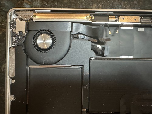 Apple MacBook Air 13" 2020 A2179 No Motherboard Parts or Repair no Power - Afbeelding 6 van 10