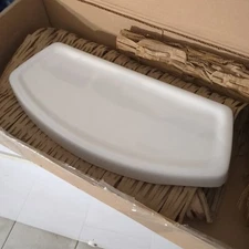 CHIPPED - American Standard Cadet 3 Compact 10" Toilet Lid for 735122-400.020