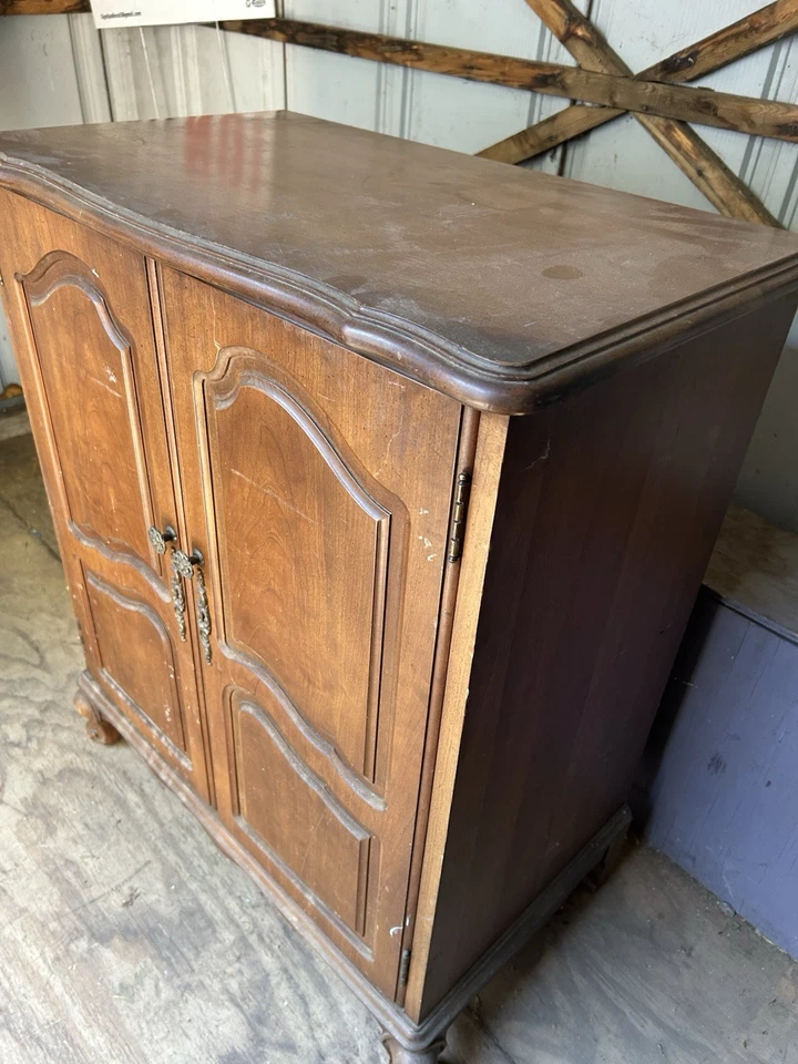 gabinete multimedia ethan allen Foto 2 de 3