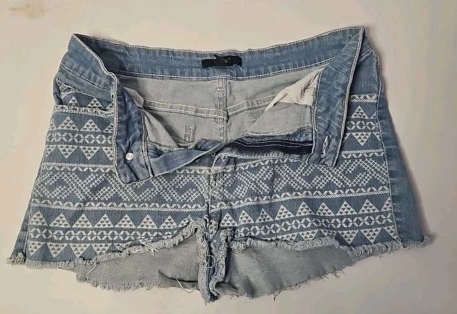 Joey Cut Off Denim 2" Shorty Shorts Geo Print Womens 30 Blue #153 - Image 4 of 4