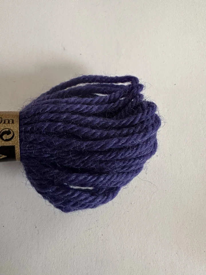Anchor Tapestry Wool (Tapisserie) Yarn - 10m Skein Shade No. 8612 Deep Violet - Image 4 of 4