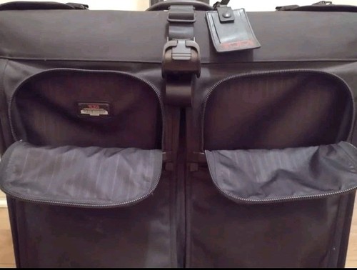 TUMI Garment Bag 24" T 25" W 14" D Large Extended Trip 2 Wheel Lock 22032DH Vtg - Picture 2 of 11