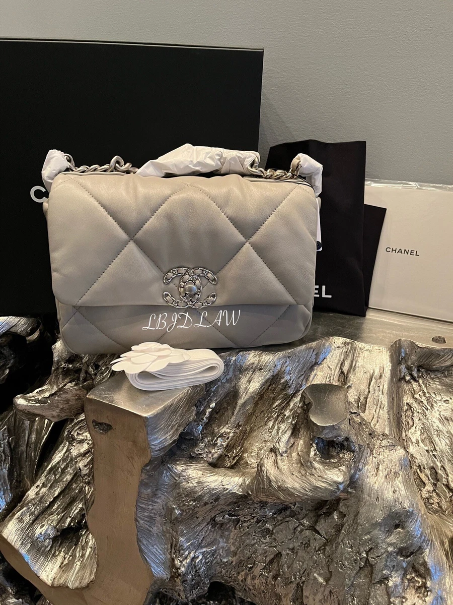 Chanel 19 online flap bag grey