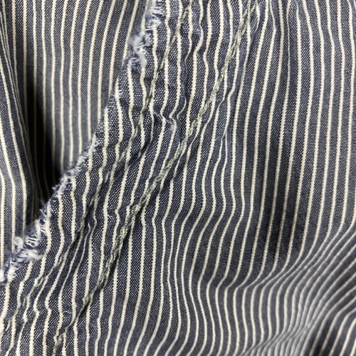 Abercrombie & Fitch Shorts Men's 31x9 Gray Stripe Cargo Button Fly Distressed - Picture 3 of 20