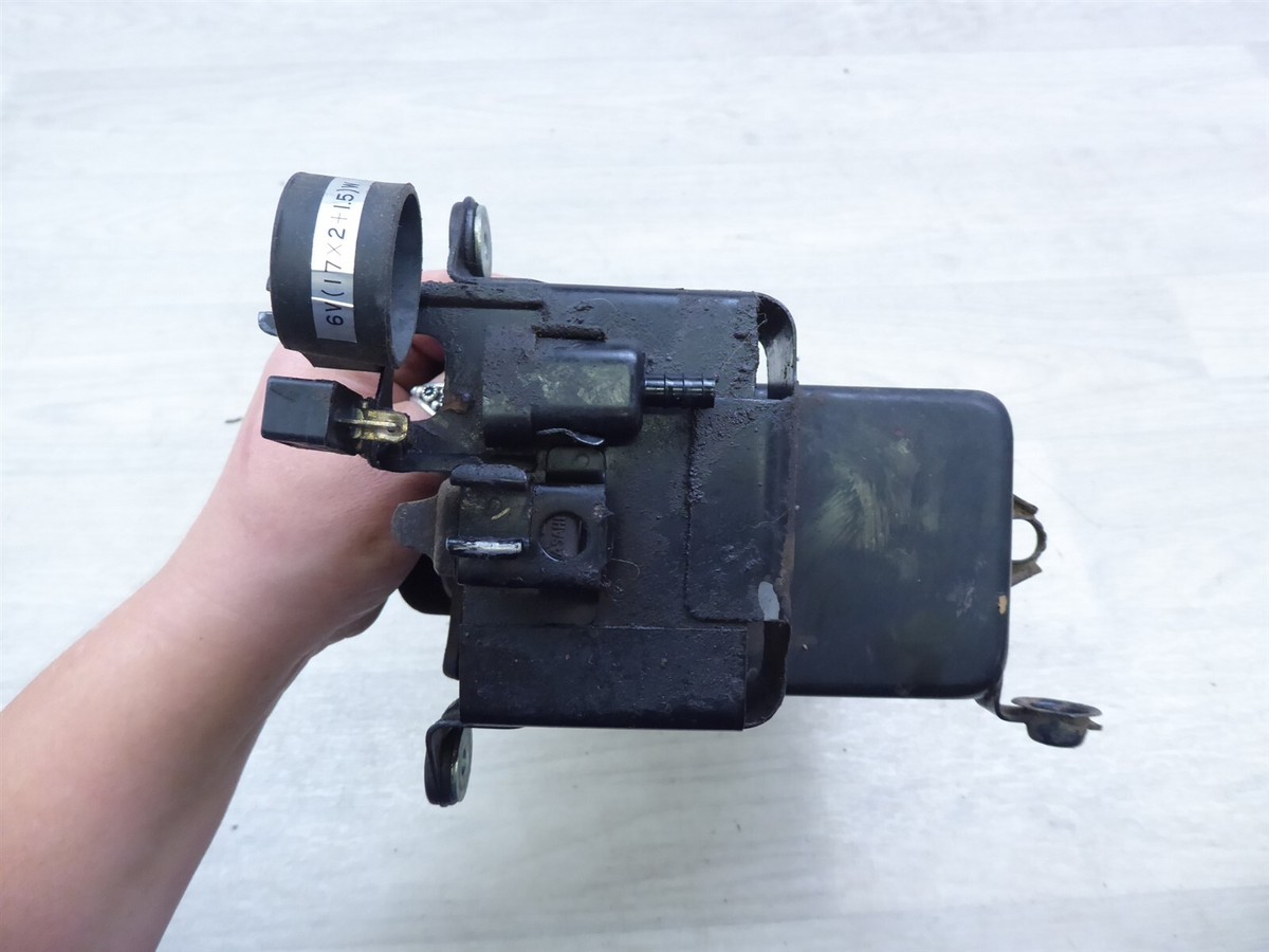 1978 Kawasaki KE175 Enduro K769-2) air box filter housing battery
