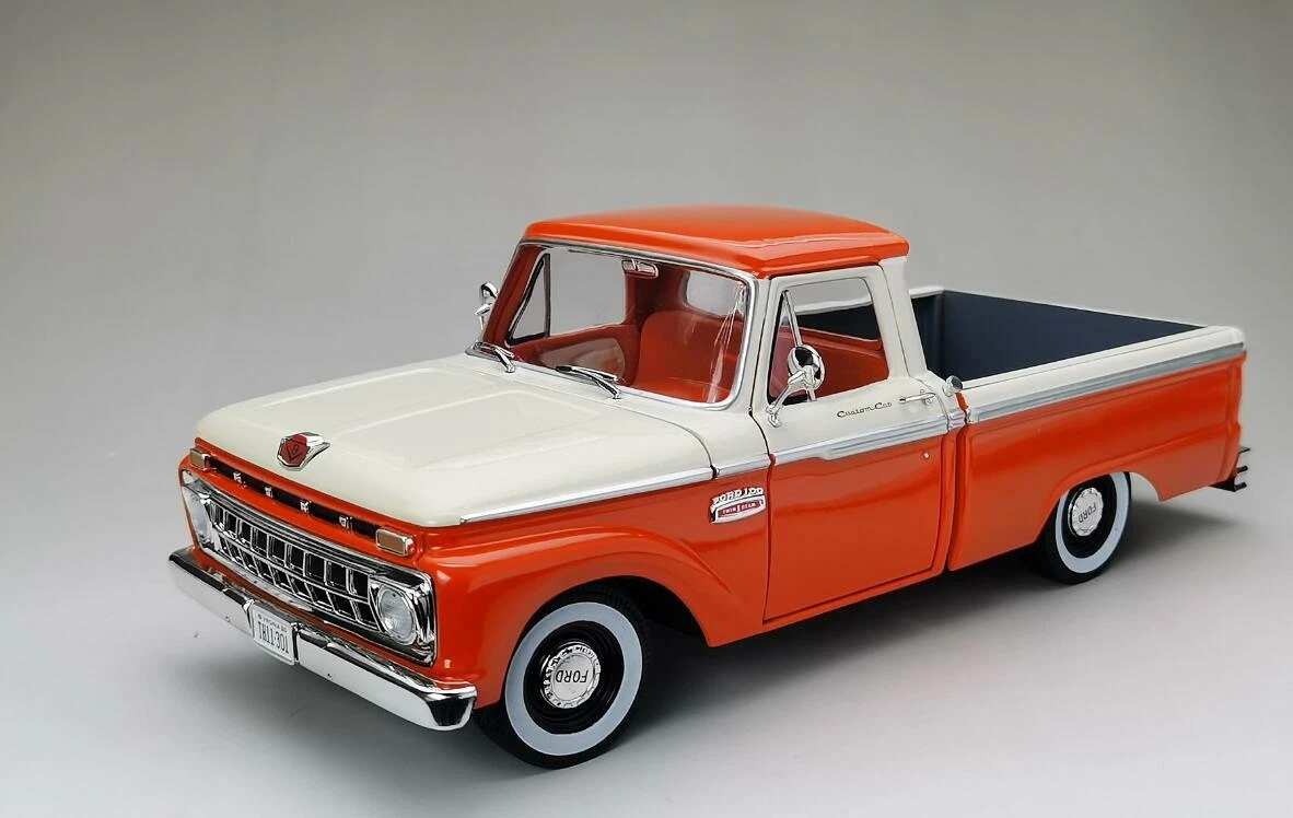 Sun Star 1/18 Scale Die-Cast - 1965 Ford F-100 Custom Cab Pickup  Orange/White