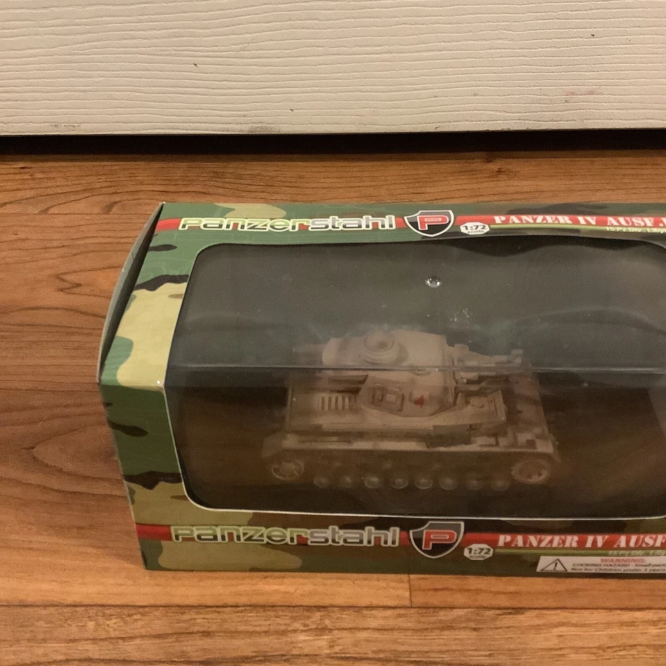 PANZERSTAHL 1:72 German Panzer IV Ausf F1, 15th Pz. Div., Libya 1942, No. 88001 - Image 2 of 4