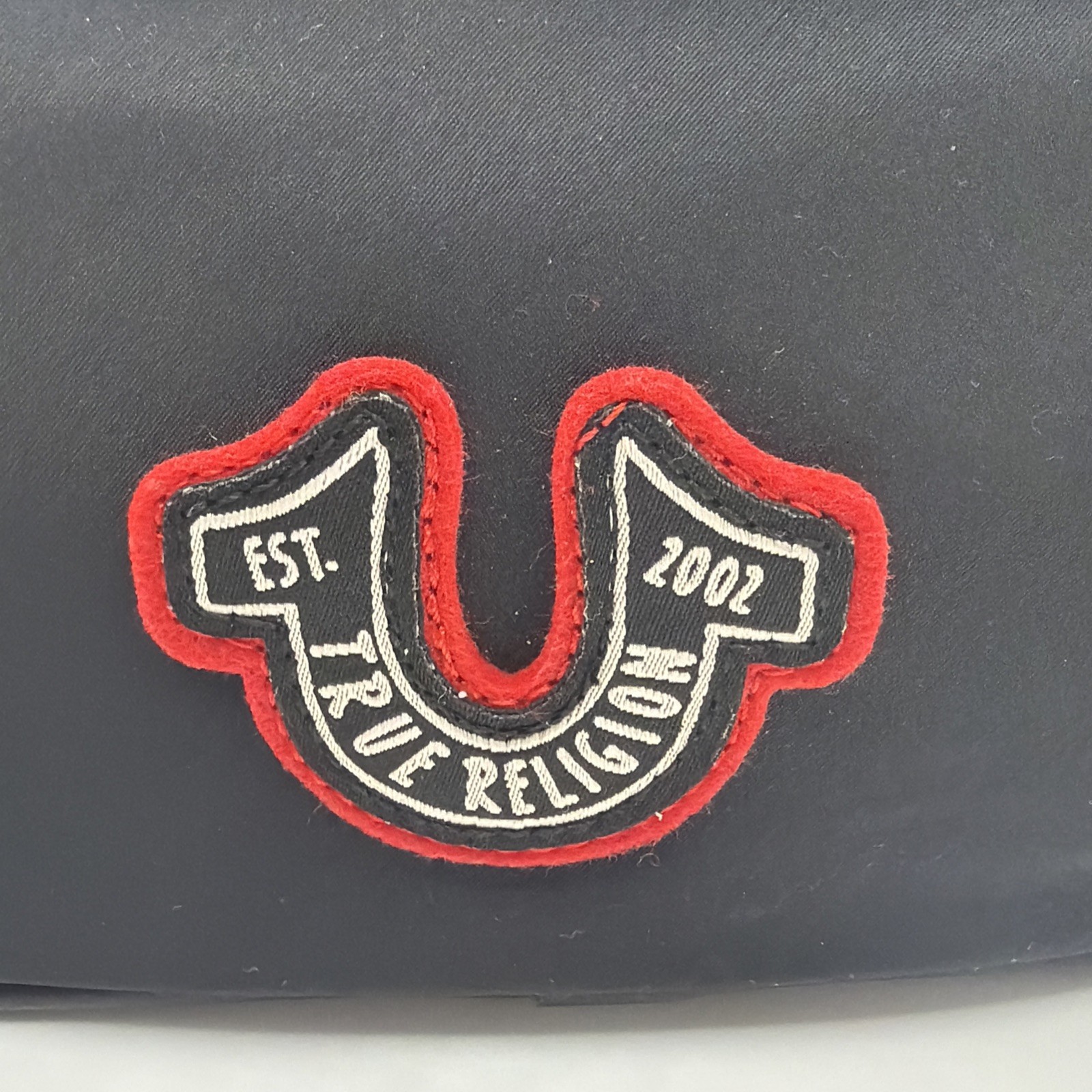 TRUE RELIGION Toiletry Bag PENN Black Red Bonus Travel Bottles BRAND NEW NWT thumbnail 2