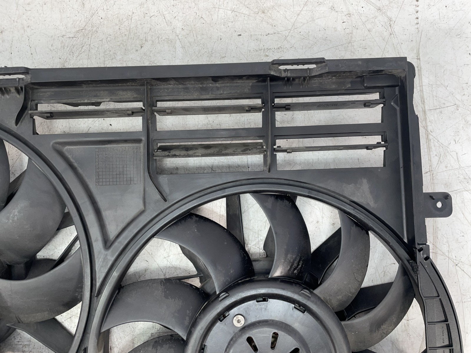 ✅ 13-17 OEM Bentley Continental GT 4.0L Radiator Cooling Fan Motor Assembly