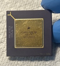 Motorola MC68020RC16E CPU   16 MHz Ceramic PGA, Gold Top, Rare Vintage 68k