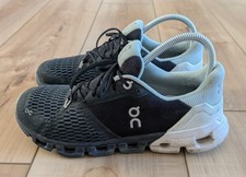 On Cloud Cloudflyer 4 Black White Gray Athletic Running Shoes Women's Sz 8 CLEAN