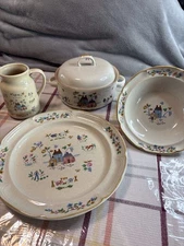 Heartland Stoneware Collection Of 4. Bowl, Platter, 1.5 Cover Casserole, Pitcher