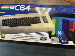Commodore 64 Full Size from Retro Games w/Extras - Read!