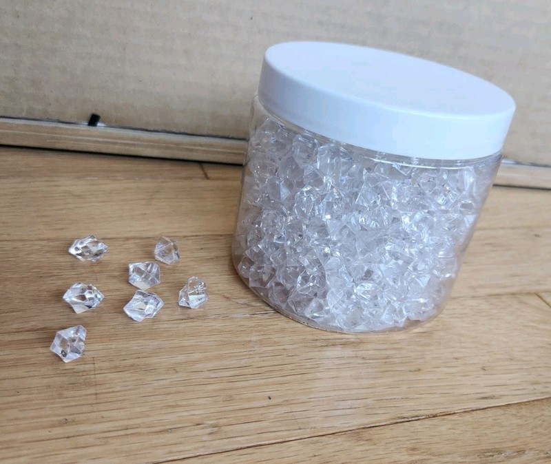 Clear Glass Diamonds Mini Crystals Marbles Vase Fillers DIY Crafts   PRE-OWNED
