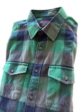 UNTUCKit Flannel Shirt Mens Medium Slim Fit Green Buffalo Plaid Long Sleeve