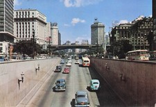 Postcard Vin(1)BRA, Sao Paulo Vale de Anhangabau #19 P 4/26/1967(#621)