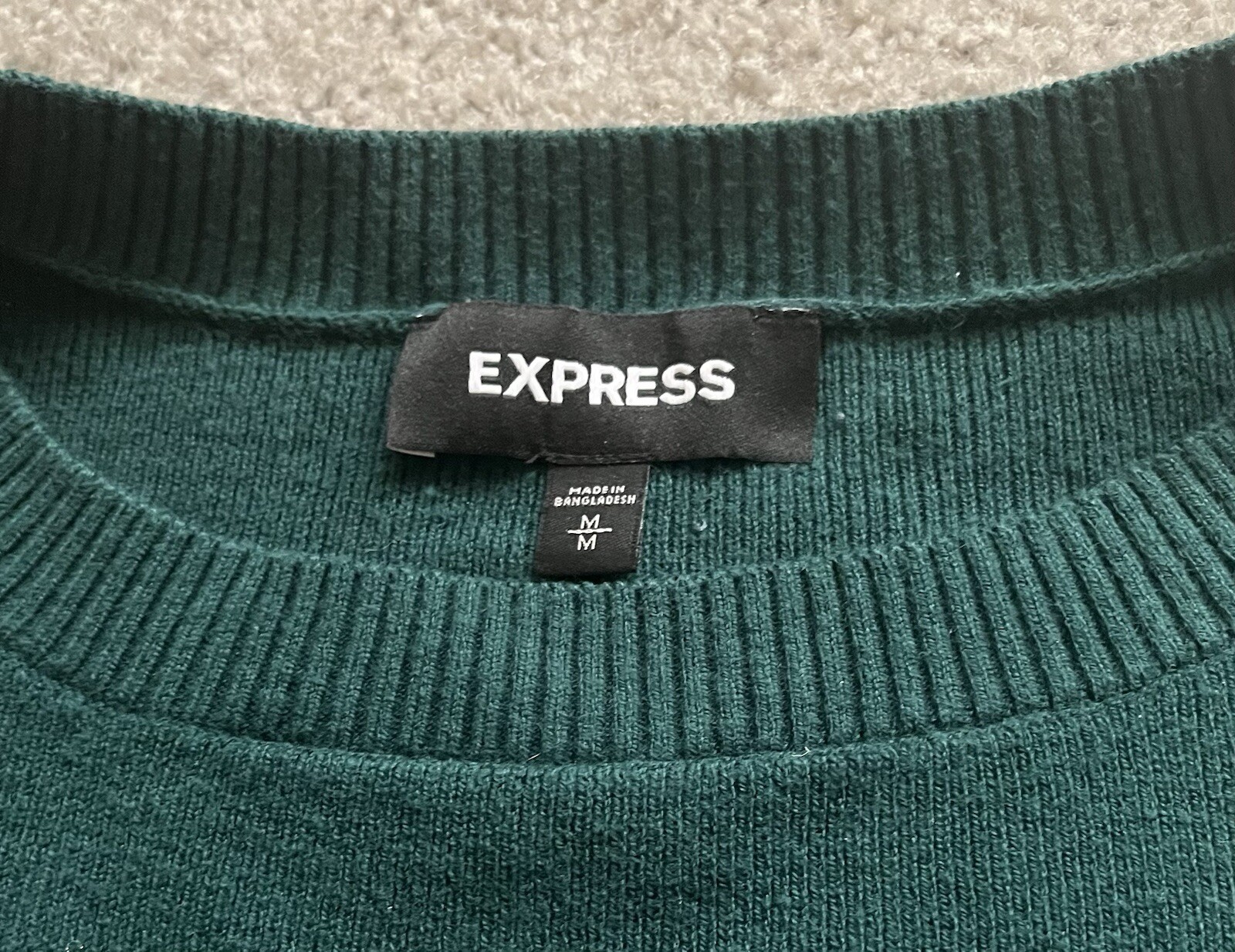 Express Women's Medium Green Solid Crew Neck Knit… - image 2