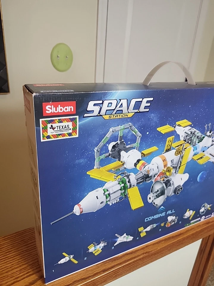 Building Blocks Sluban M38-B0732 SPACE - INTERNATIONAL SPACE STATION (512PCS) - Image 4 of 4