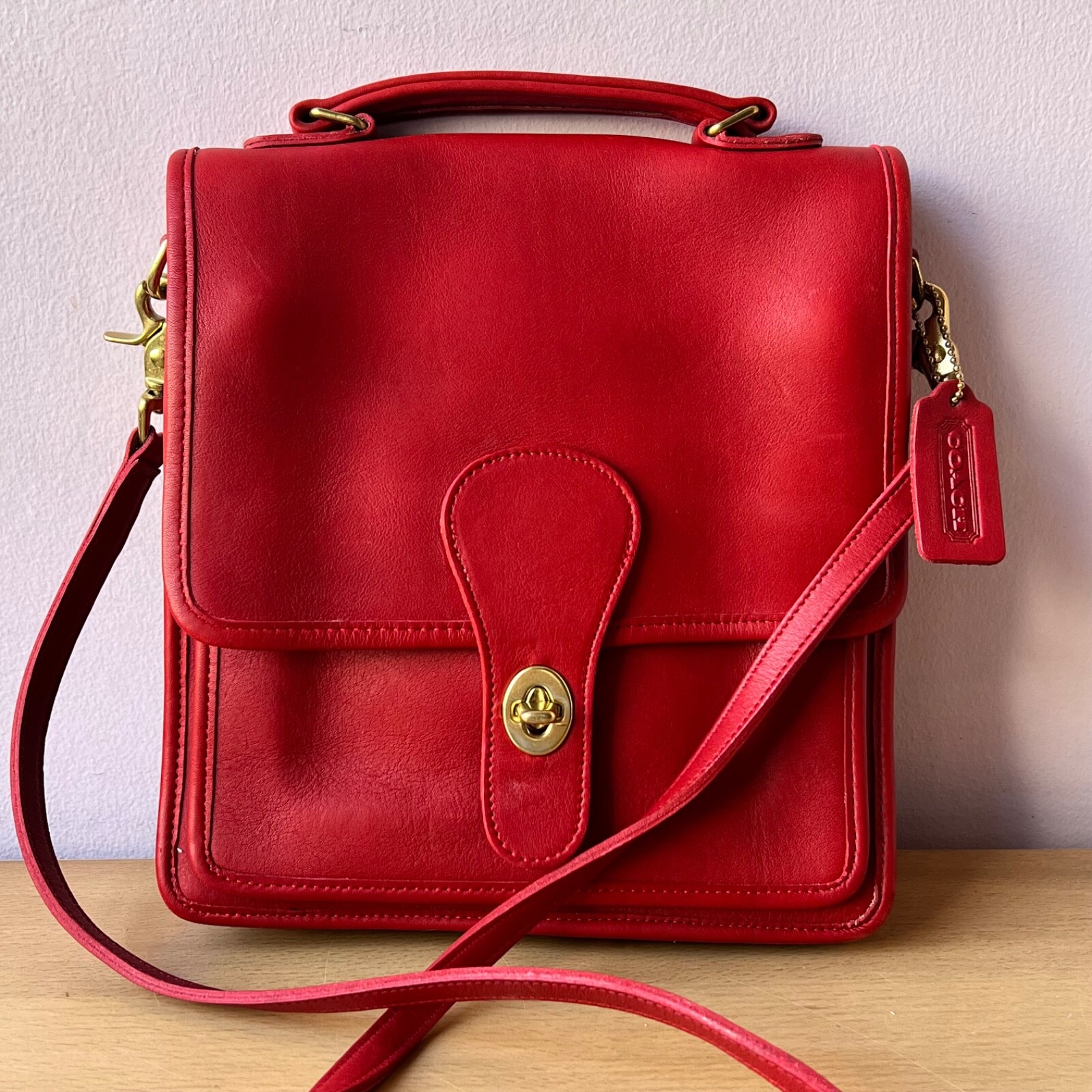 VINTAGE 1990’S COACH CHEERY RED LEATHER SHOULDER BAG IN GREAT PRELOVED CONDITION