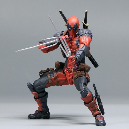 Amazing Yamaguchi Revoltech Deadpool V2 6” Marvel Comics Collection Action figur