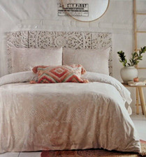 Debenhams Single Duvet Cover Pillow Case Set Pale Pink 50% Cotton 50% Polyester.