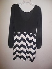 Yette Los Angeles Women's/Juniors Size L Black/Beige Dress Sheer Sleeves w/ flaw