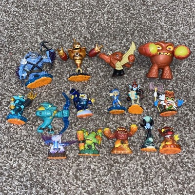 Lot of 15 Skylanders Figurines - 2012 Activision and more - EUC