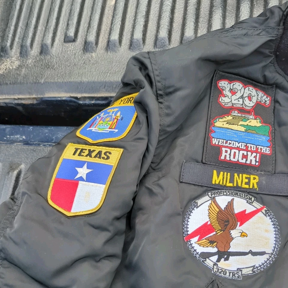 Air Force Vintage NY/TX -1 flight / Flying USAF bomber jacket With Patches XL - Image 3 of 4