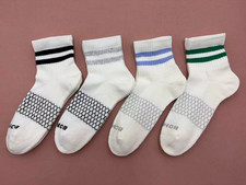4 Pairs Bombas Women's Quarter socks Size Medium 8-10.5 white