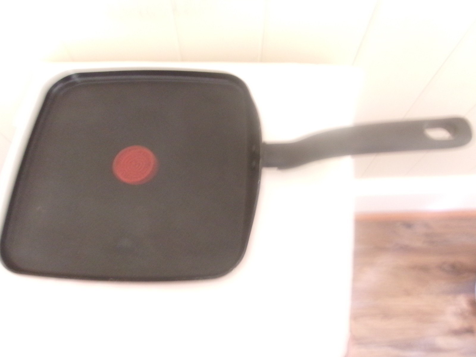 Used Red T-Fal Non-Stick Thermo Spot 10.5 Square Skillet Wit