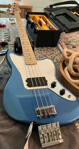 Squier Jaguar Bass H + Hipshot tuners & bridge + D’addario Flats - product listing photo